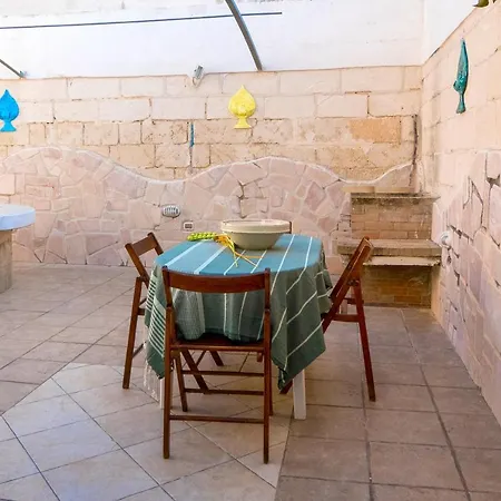 Casa Tulipano 2 Dx A Holiday home Torre Colimena